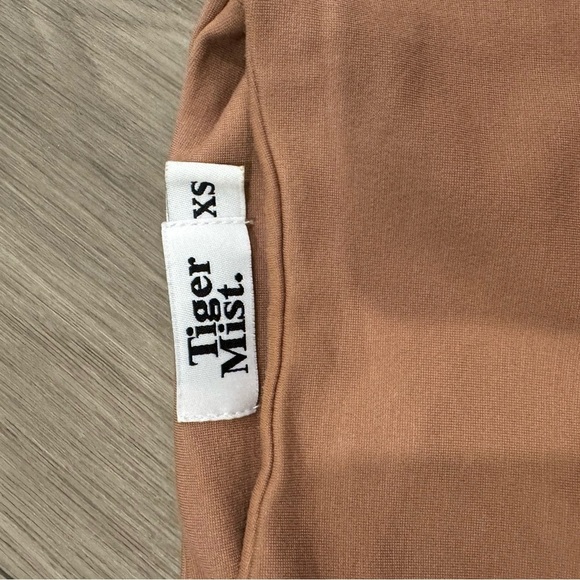 Tiger Mist Cameron Crop Top. XS. Worn once. - Picture 4 of 4